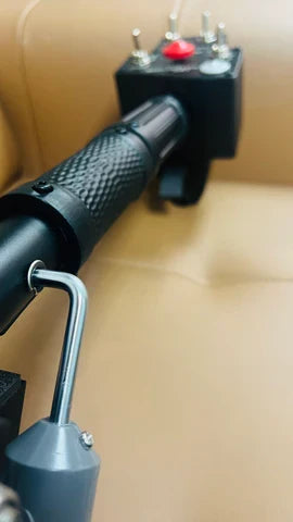 Huey Max Collective twist grip and idle release